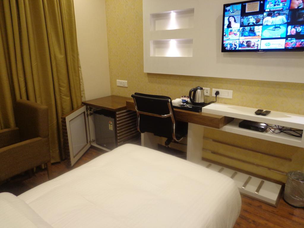 Hotel Taj Princess - Boutique Hotel Delhi Kültér fotó