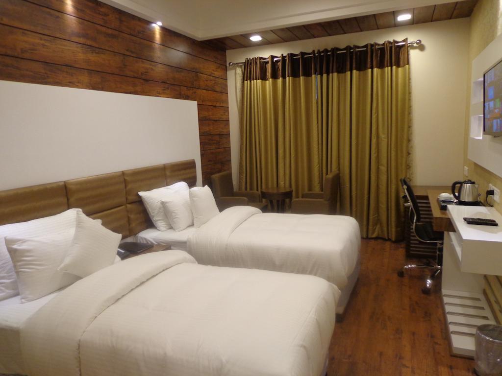 Hotel Taj Princess - Boutique Hotel Delhi Kültér fotó
