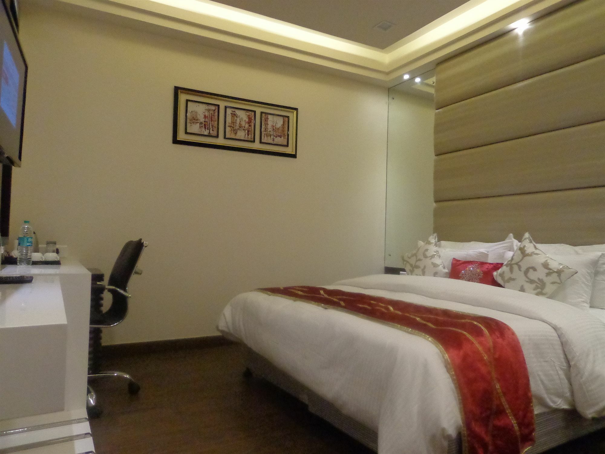 Hotel Taj Princess - Boutique Hotel Delhi Kültér fotó